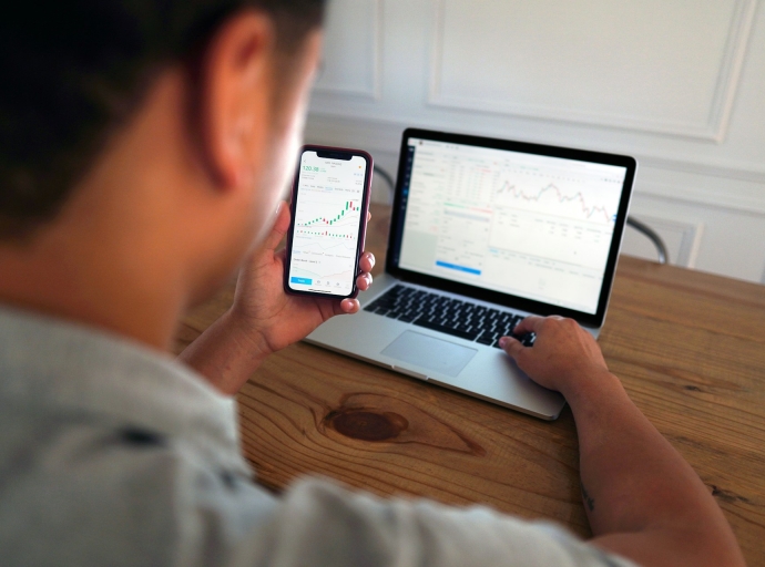 Is it Worth Creating Your Own Forex Advisor?